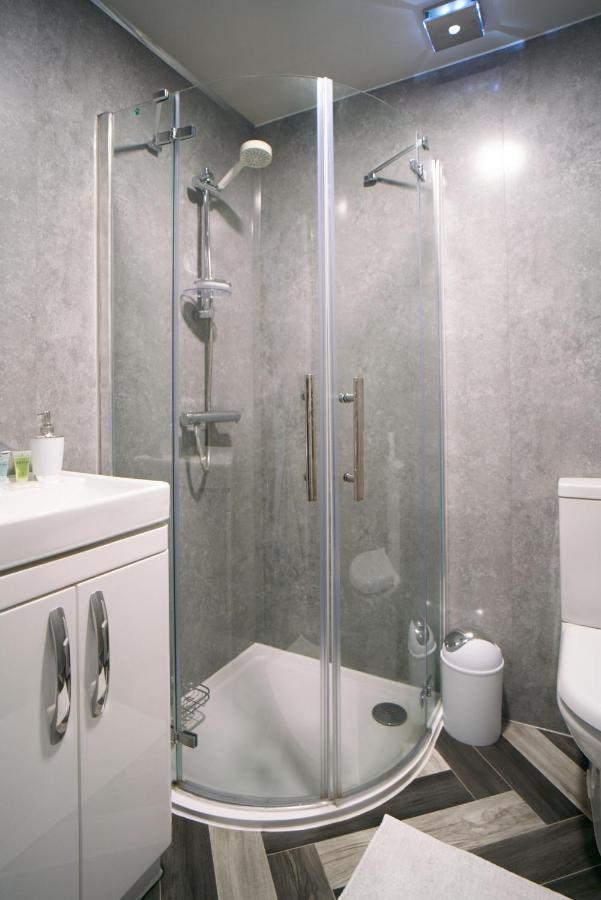 Meadow Apartment Дамбартон Экстерьер фото
